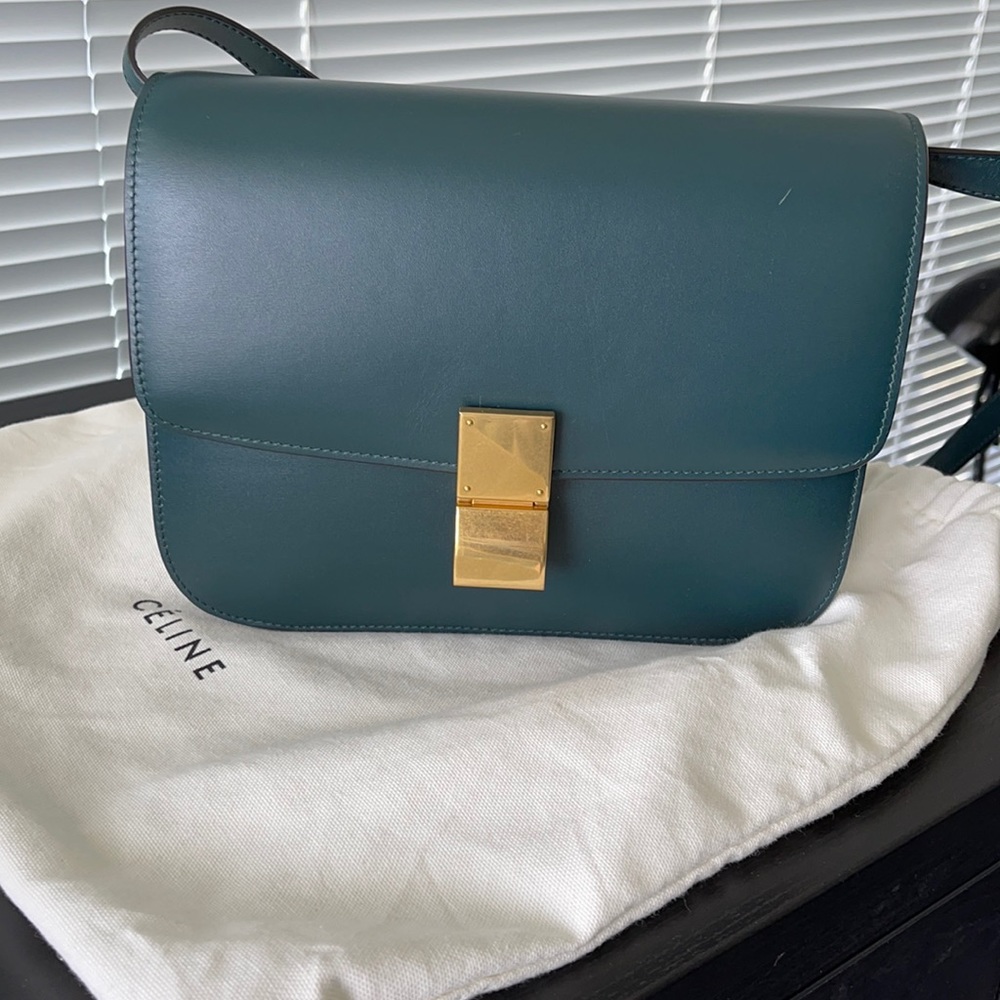 Celine classic box medium size. 100% authentic.